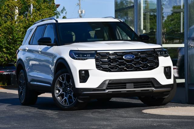 Used 2025 Ford Explorer Platinum w/ Ultimate Package AWD/4WD image 5