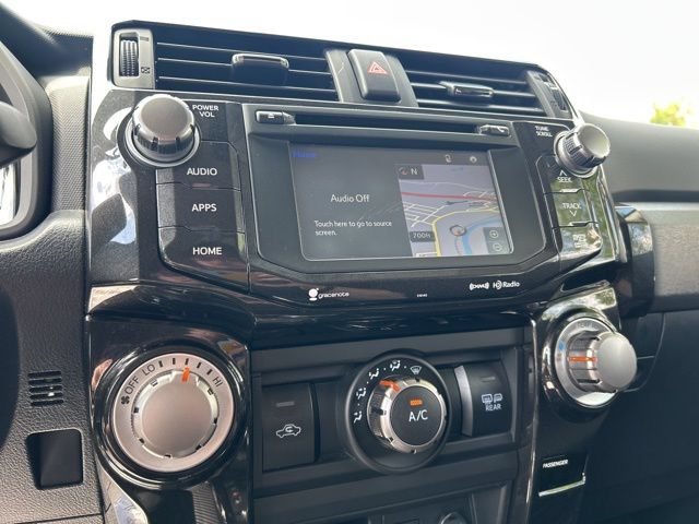Used 2018 Toyota 4Runner TRD Off-Road AWD/4WD image 28