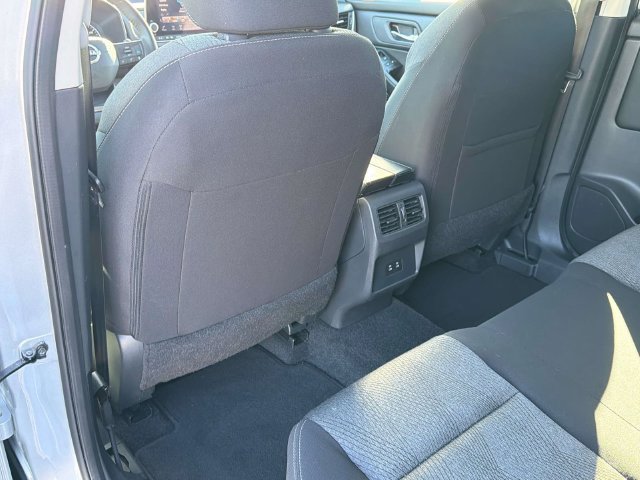 Used 2025 Nissan Rogue SV AWD/4WD image 20