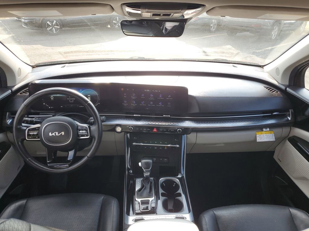 Used 2022 Kia Carnival SX Prestige image 25
