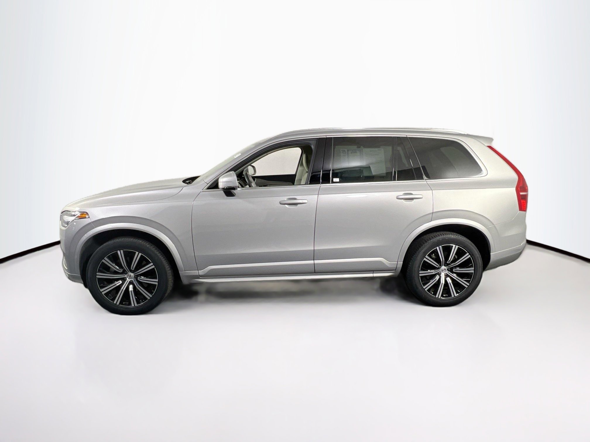 Used 2023 Volvo XC90 B6 Core w/ Protection Package Premier AWD/4WD image 8