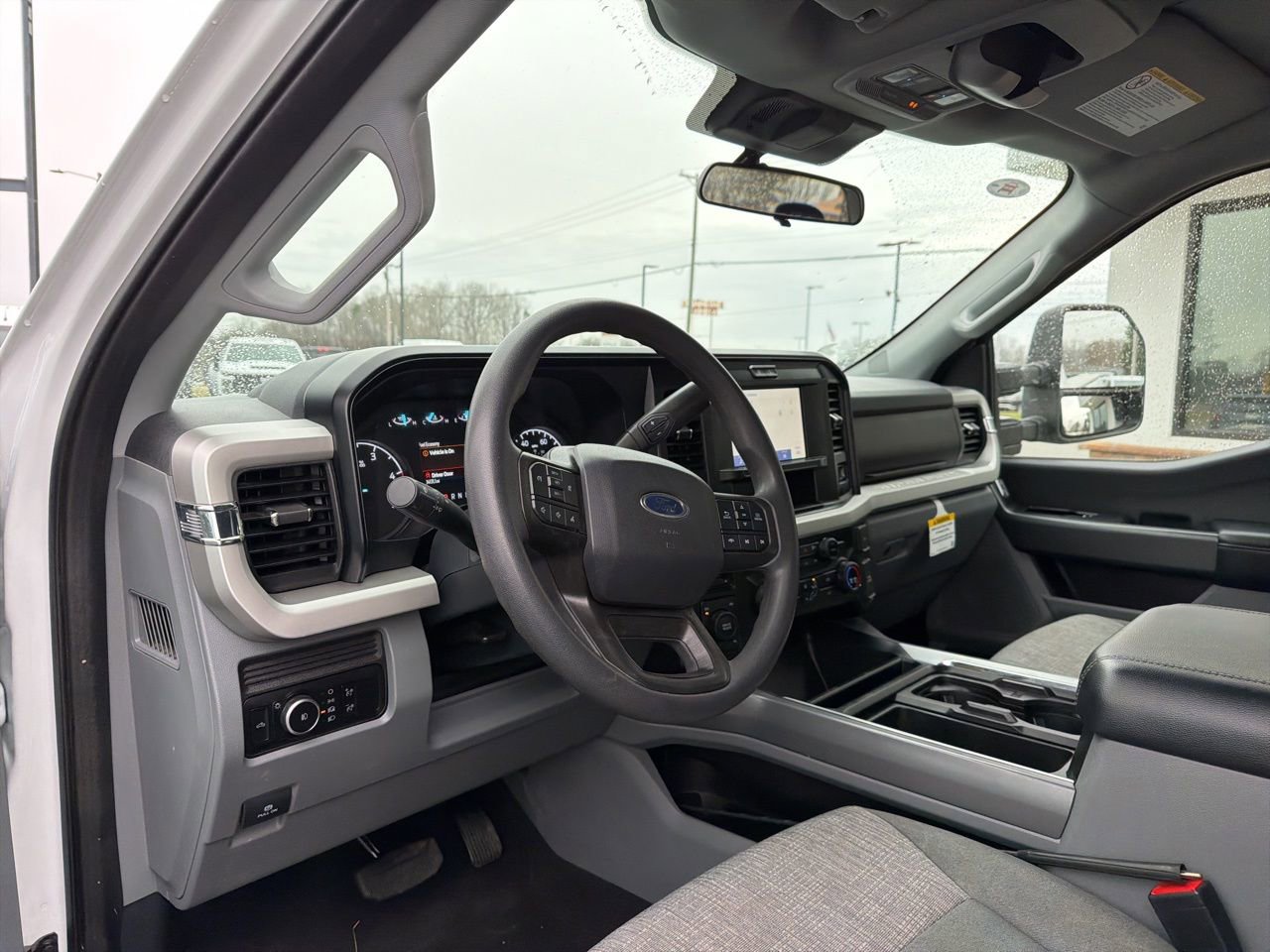 Used 2025 Ford F250 XLT w/ FX4 Off-Road Package image 3