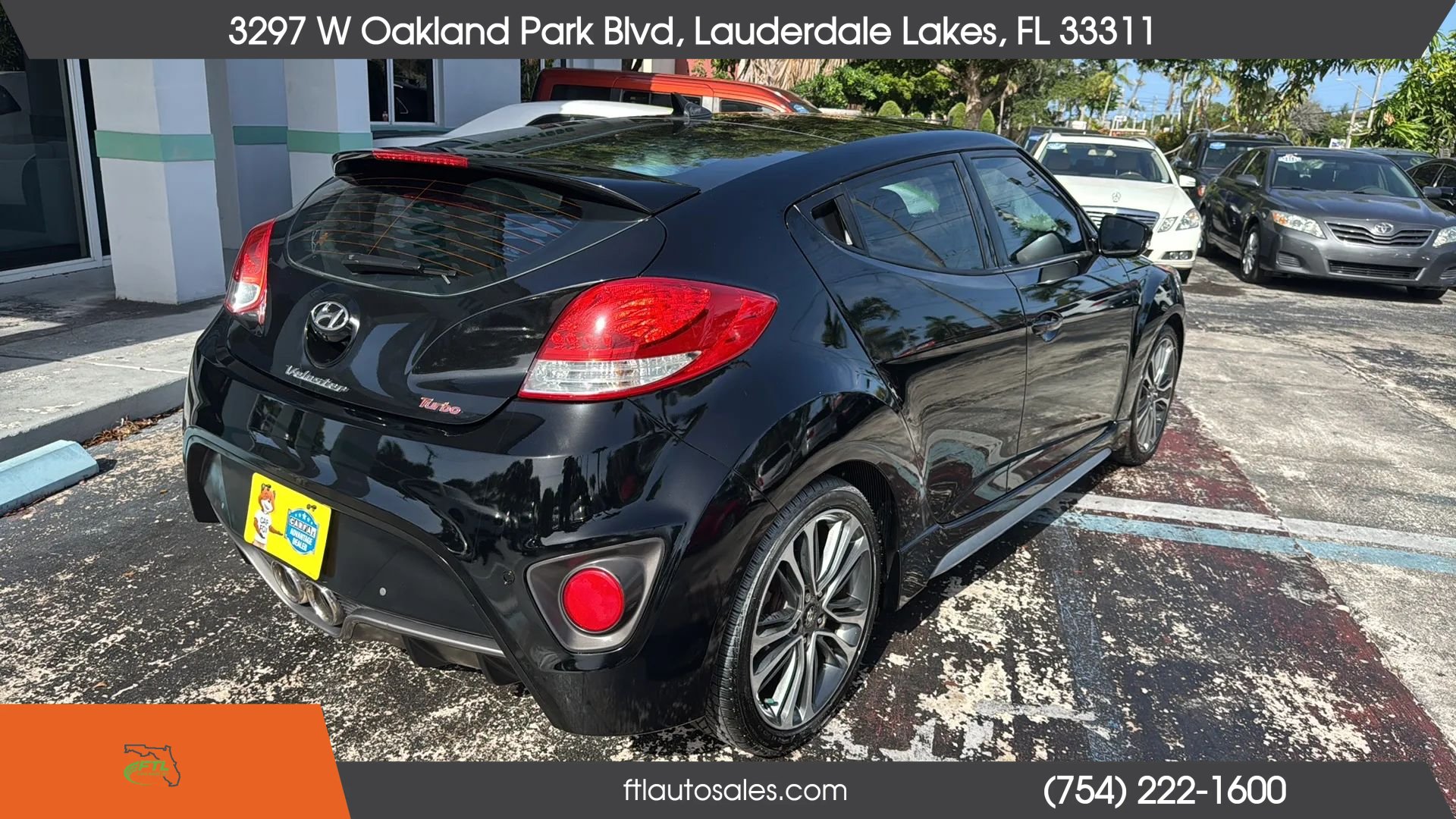 Used 2016 Hyundai Veloster Turbo w/ Option Group 04 FWD image 11