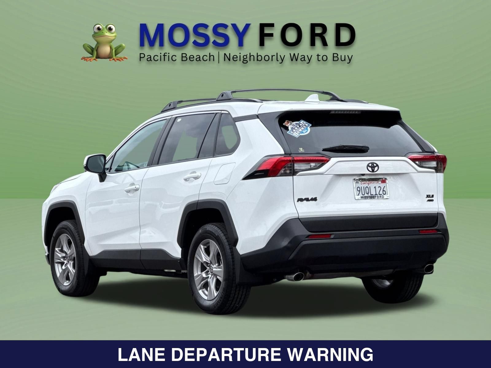 Used 2025 Toyota RAV4 XLE AWD/4WD image 8
