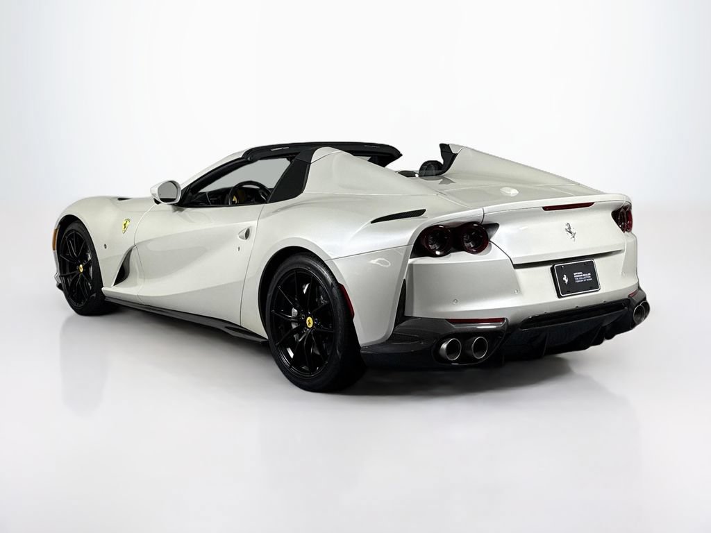 Used 2021 Ferrari 812 GTS RWD image 2