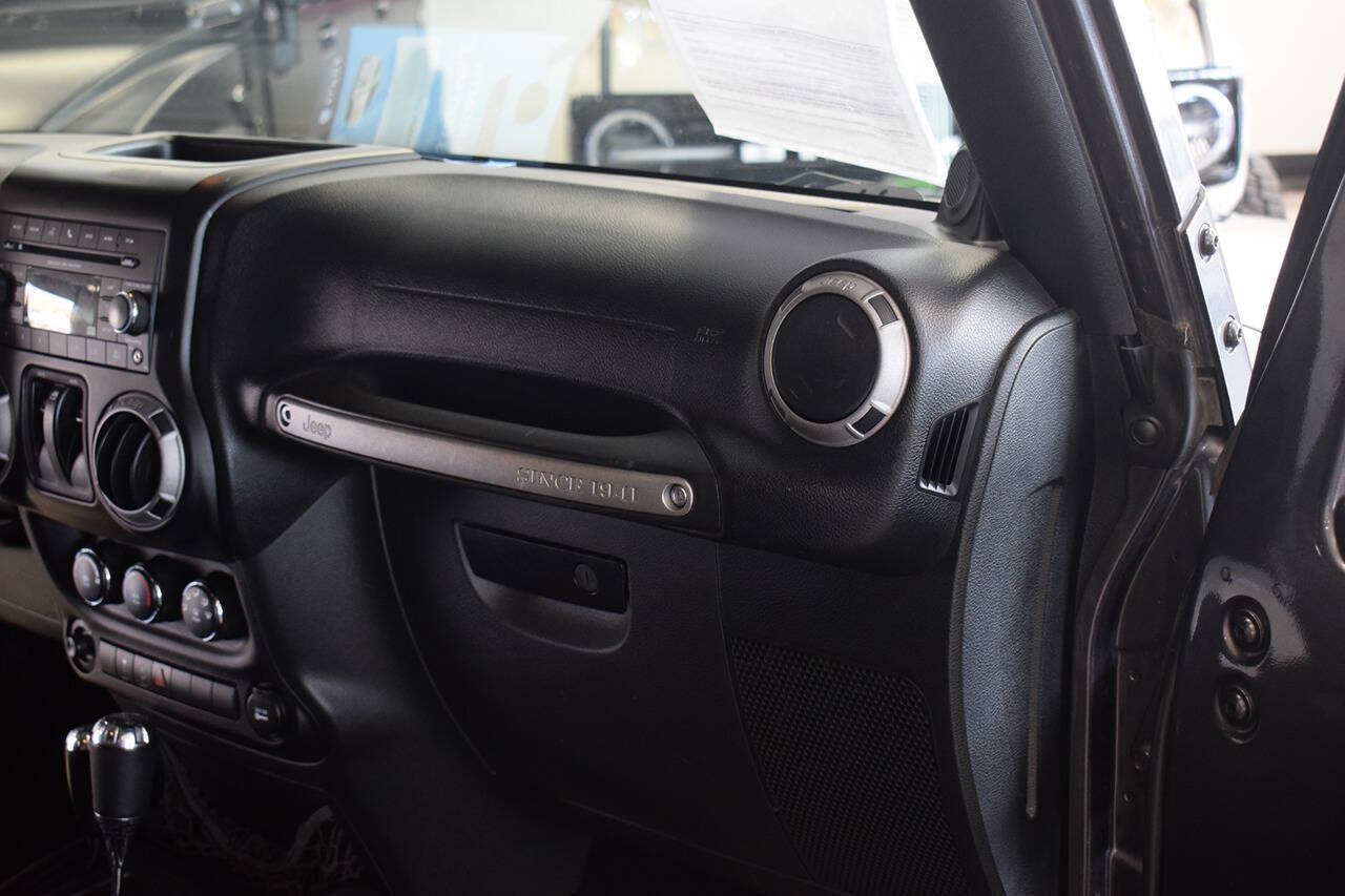Used 2014 Jeep Wrangler Sport w/ Quick Order Package 24S AWD/4WD image 45