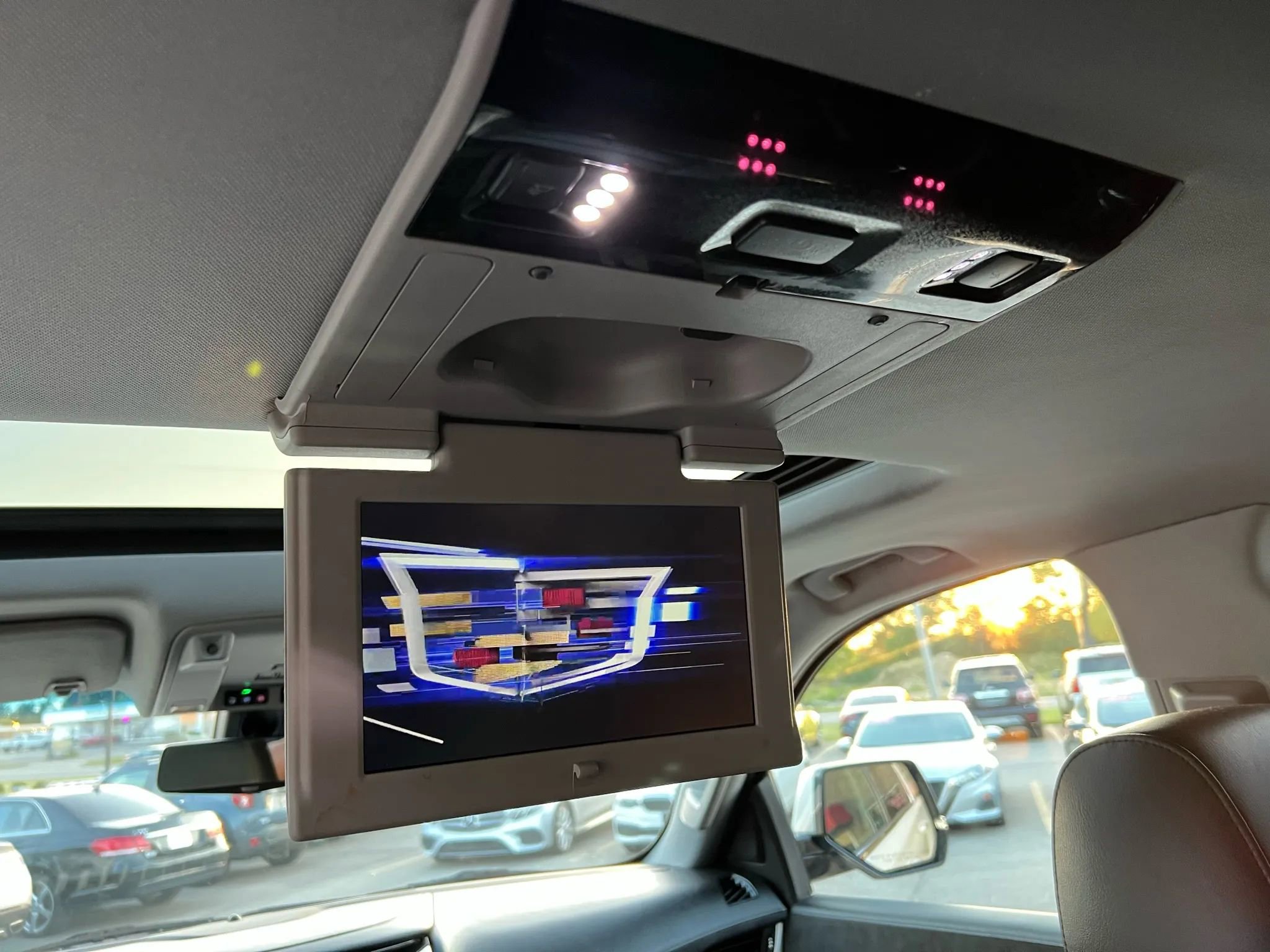 Used 2020 Cadillac Escalade ESV Luxury image 27