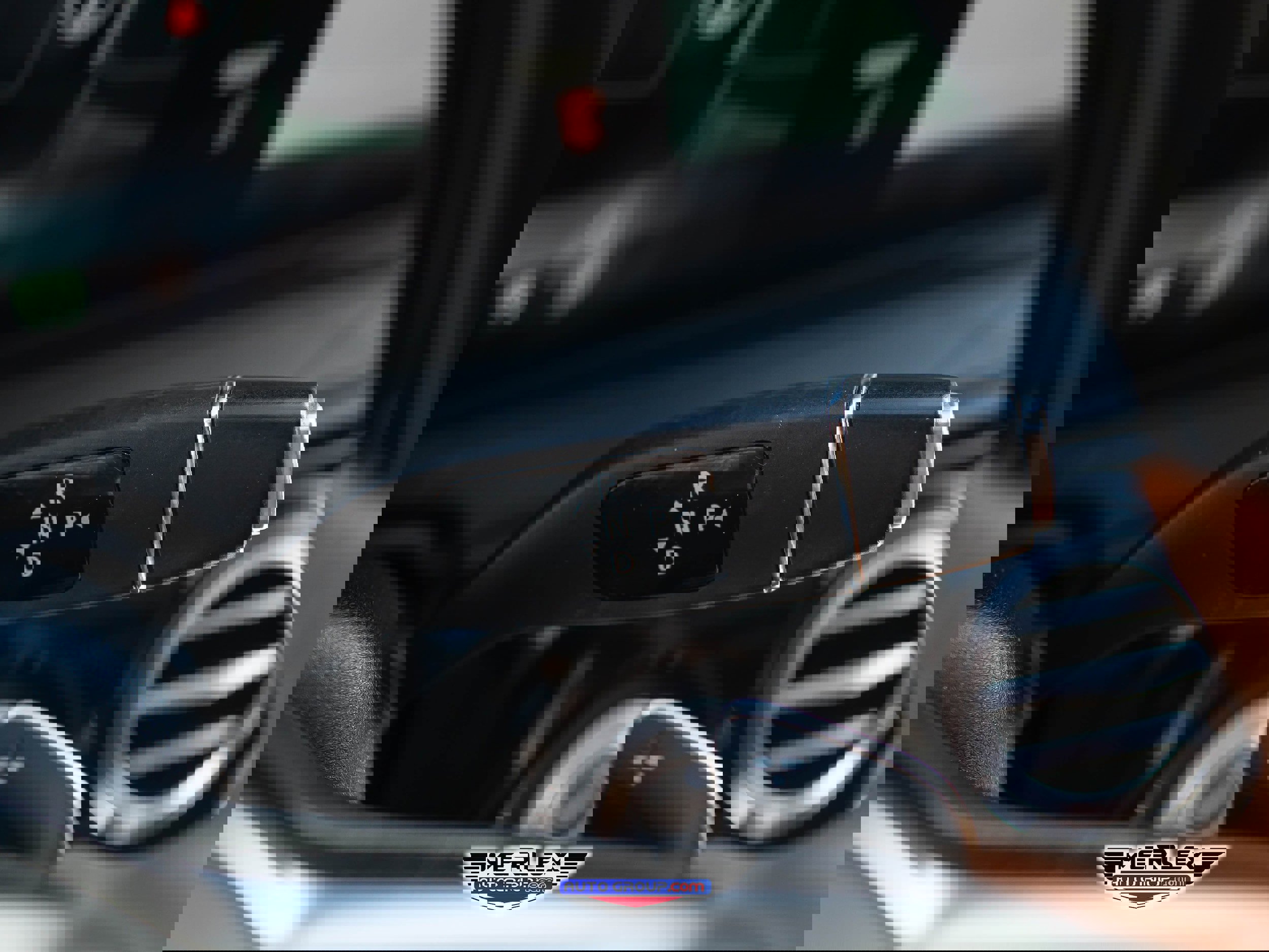 Used 2019 Mercedes-Benz S 560 4MATIC Sedan w/ Premium Package image 28