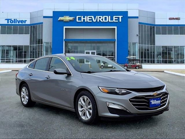 Used 2024 Chevrolet Malibu LT image 2