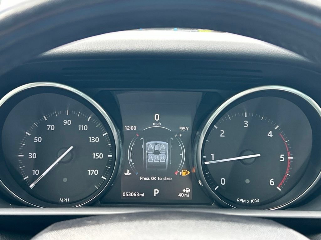 Used 2016 Land Rover Range Rover Sport SE AWD/4WD image 25
