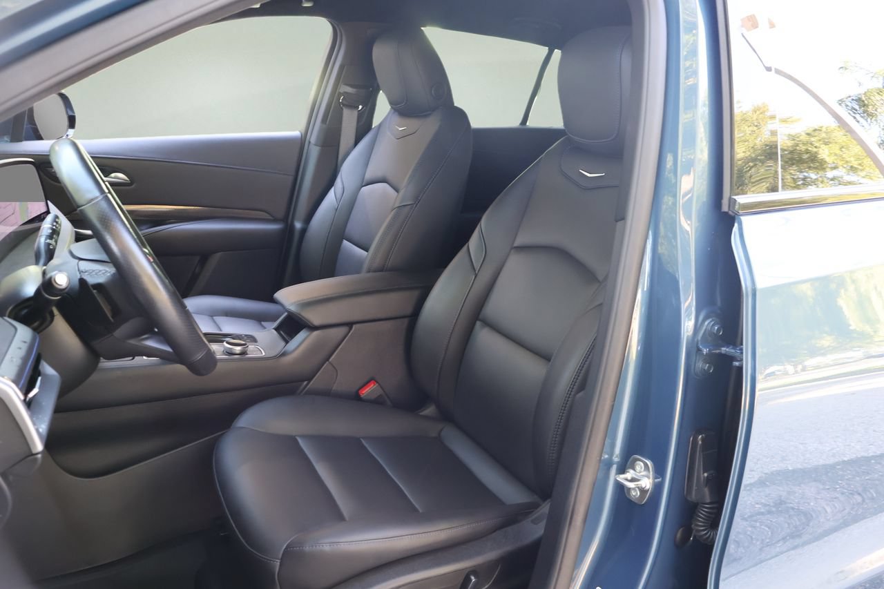 Certified 2025 Cadillac XT4 Sport w/ LPO, Floor Liner Package FWD image 12
