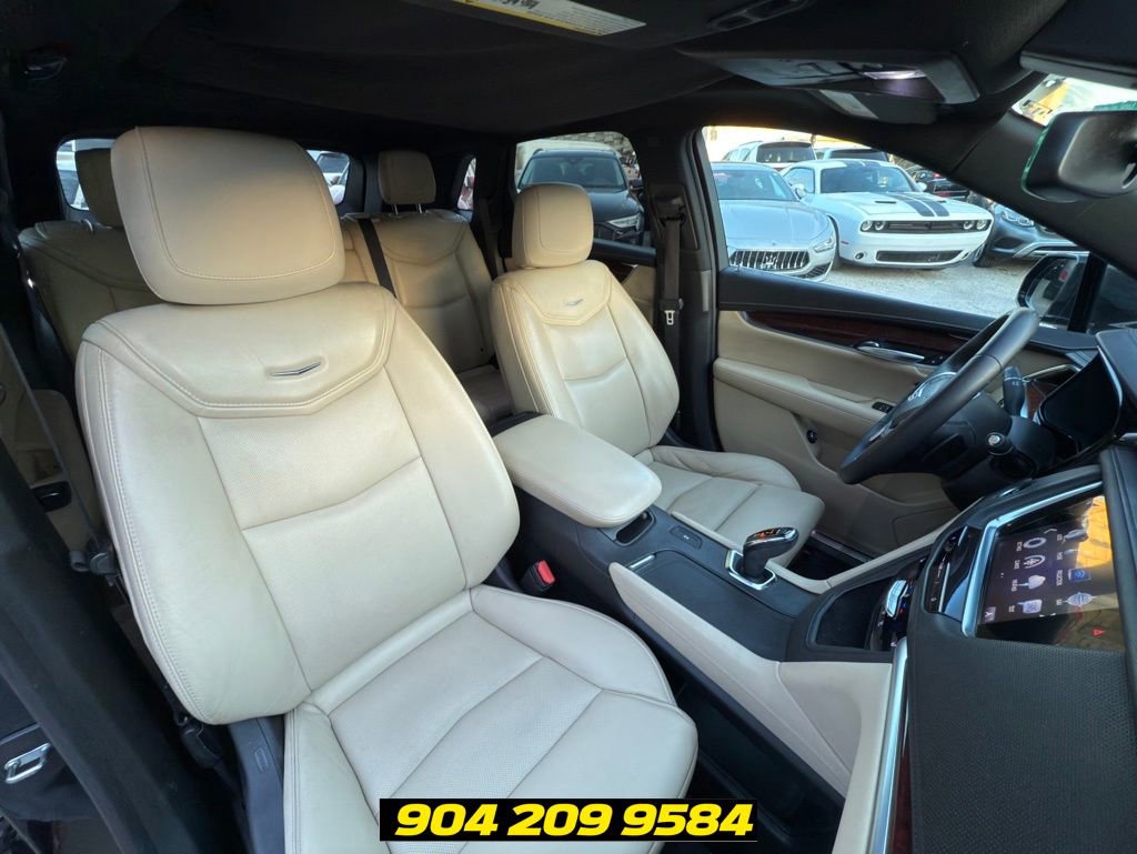 Used 2017 Cadillac XT5 Luxury w/ Driver Awareness Package FWD image 32