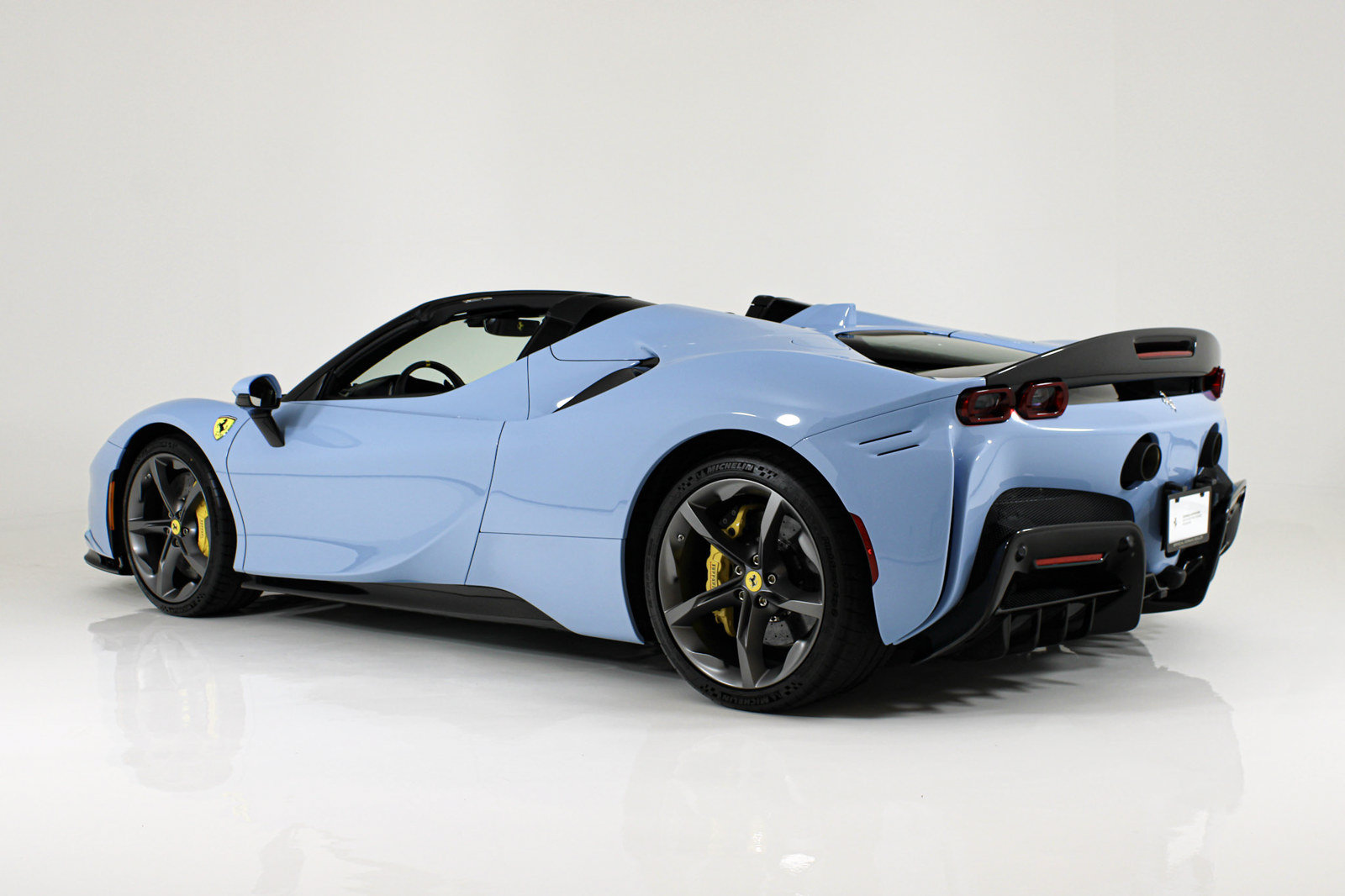 Certified 2024 Ferrari SF90 Spider AWD/4WD image 8
