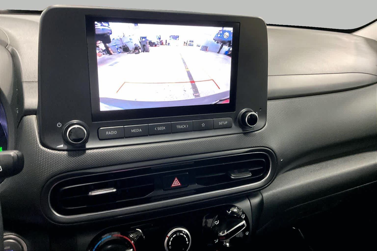 Used 2022 Hyundai Kona SEL AWD/4WD image 25