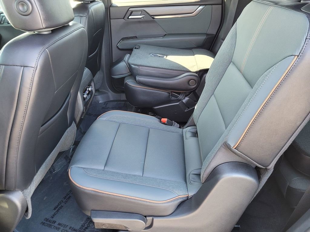 New 2026 GMC Acadia AT4 image 8