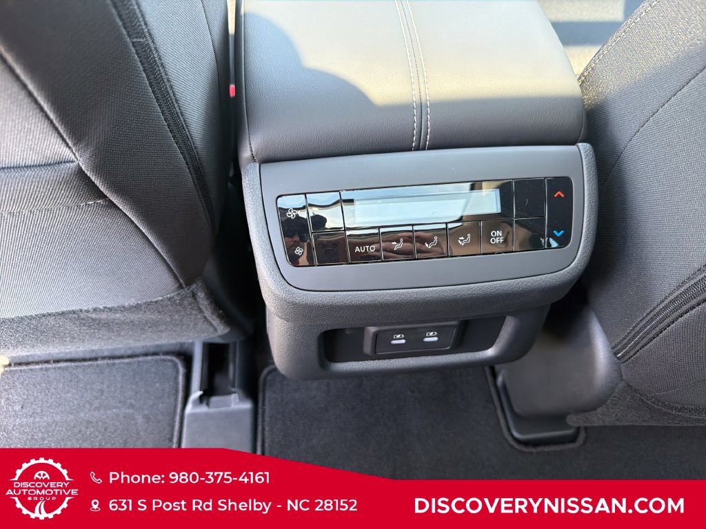 New 2026 Nissan Pathfinder SV w/ SV Premium Package FWD image 32