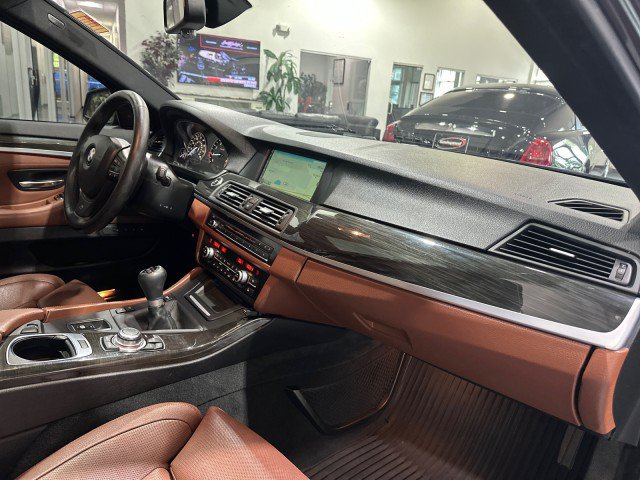 Used 2013 BMW 550i Sedan RWD image 57