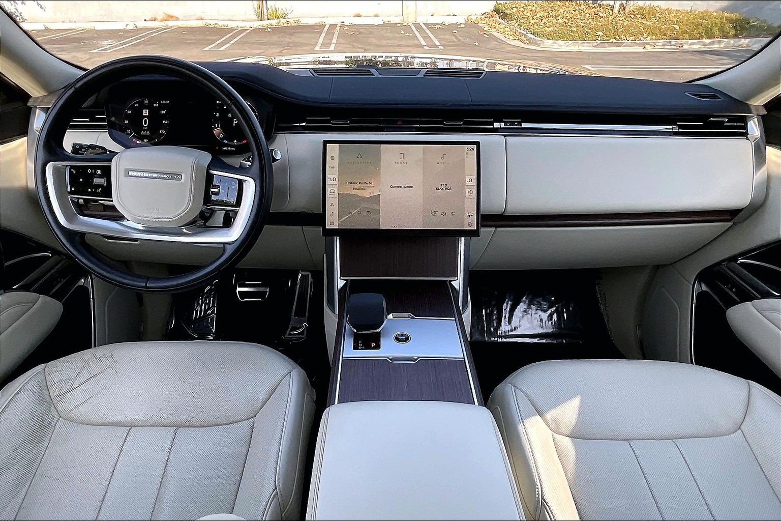 Certified 2024 Land Rover Range Rover SE AWD/4WD image 15
