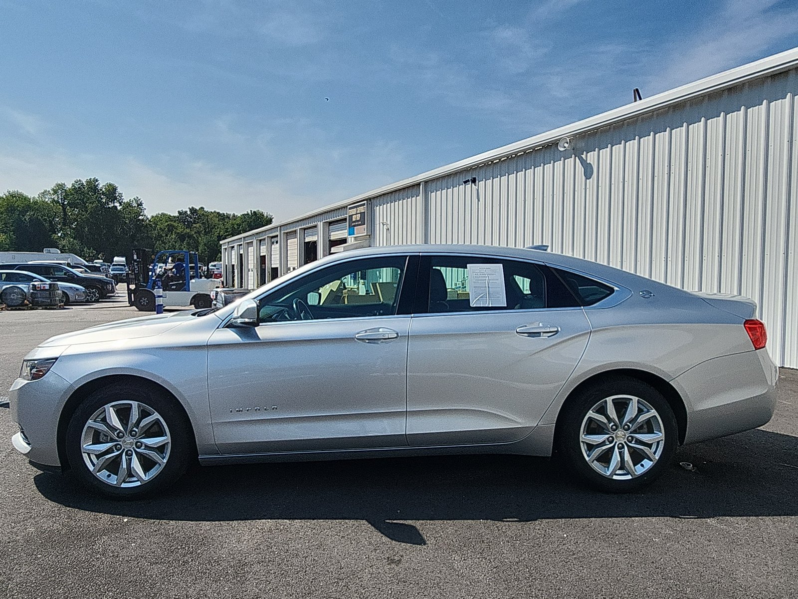 Used 2020 Chevrolet Impala LT w/ LT Convenience Package FWD image 2