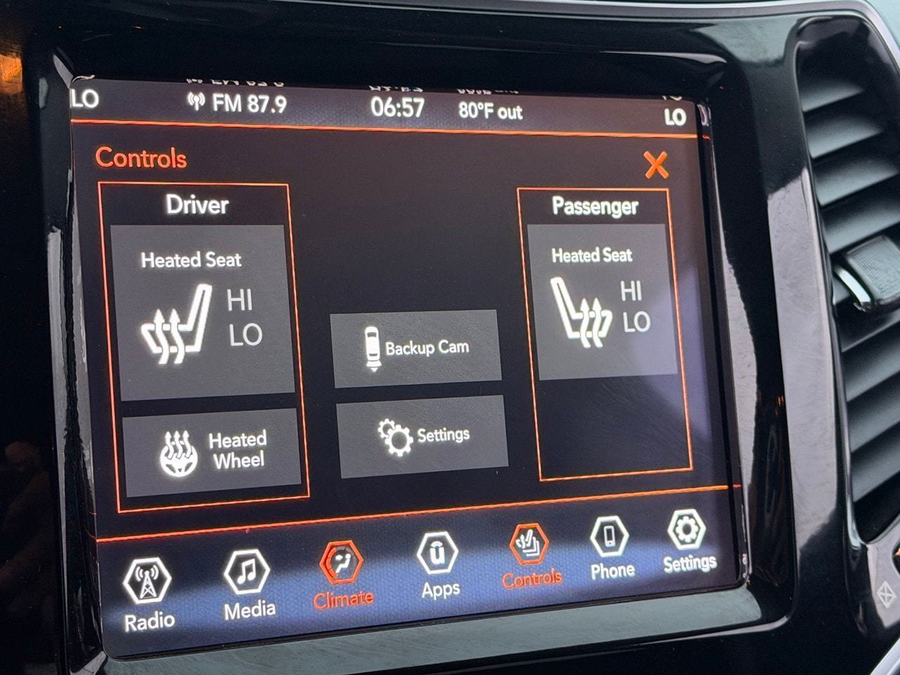 Used 2019 Jeep Cherokee Limited AWD/4WD image 29