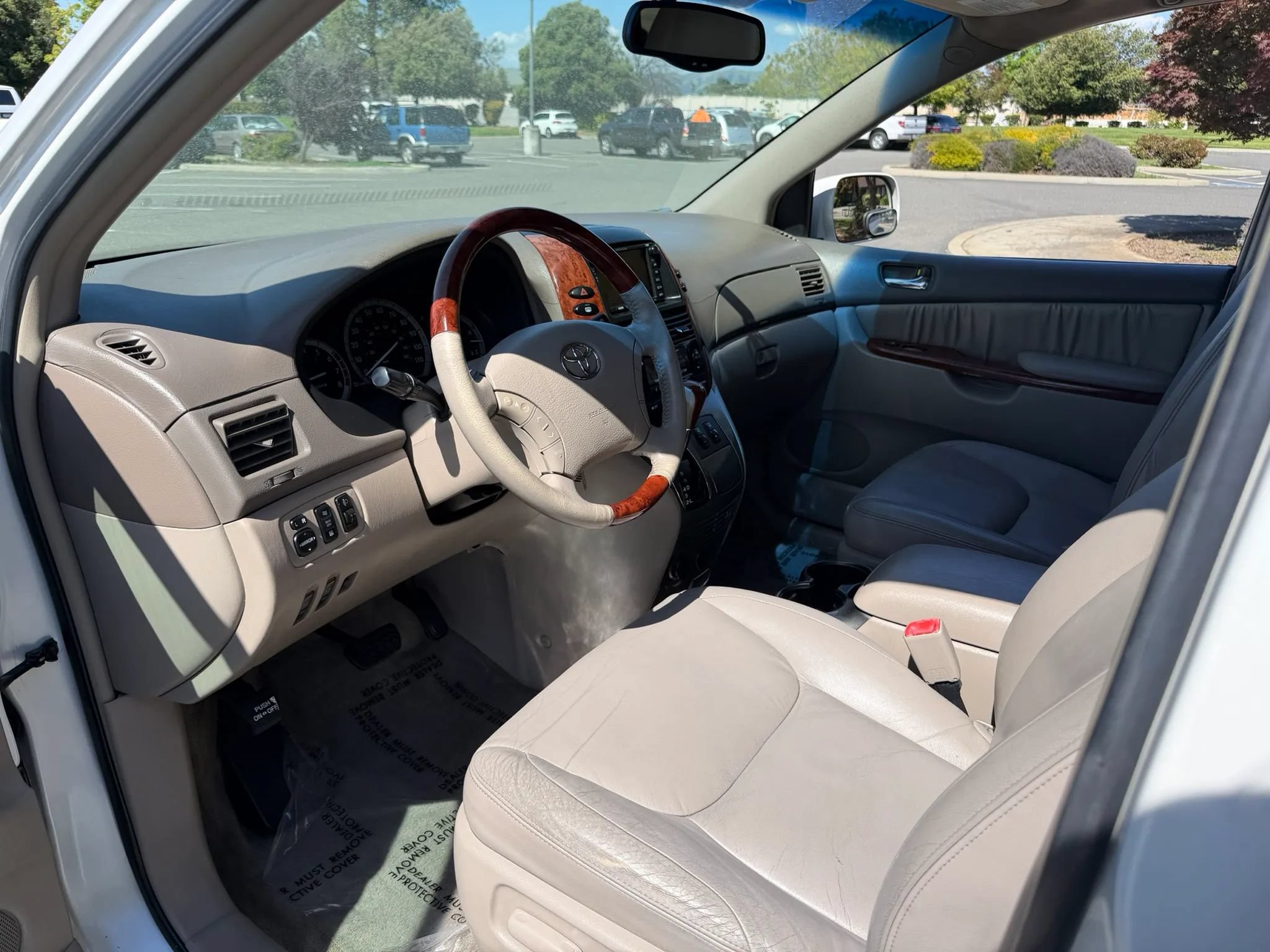 Used 2005 Toyota Sienna XLE Limited w/ XLE Limited Pkg 2 AWD/4WD image 17