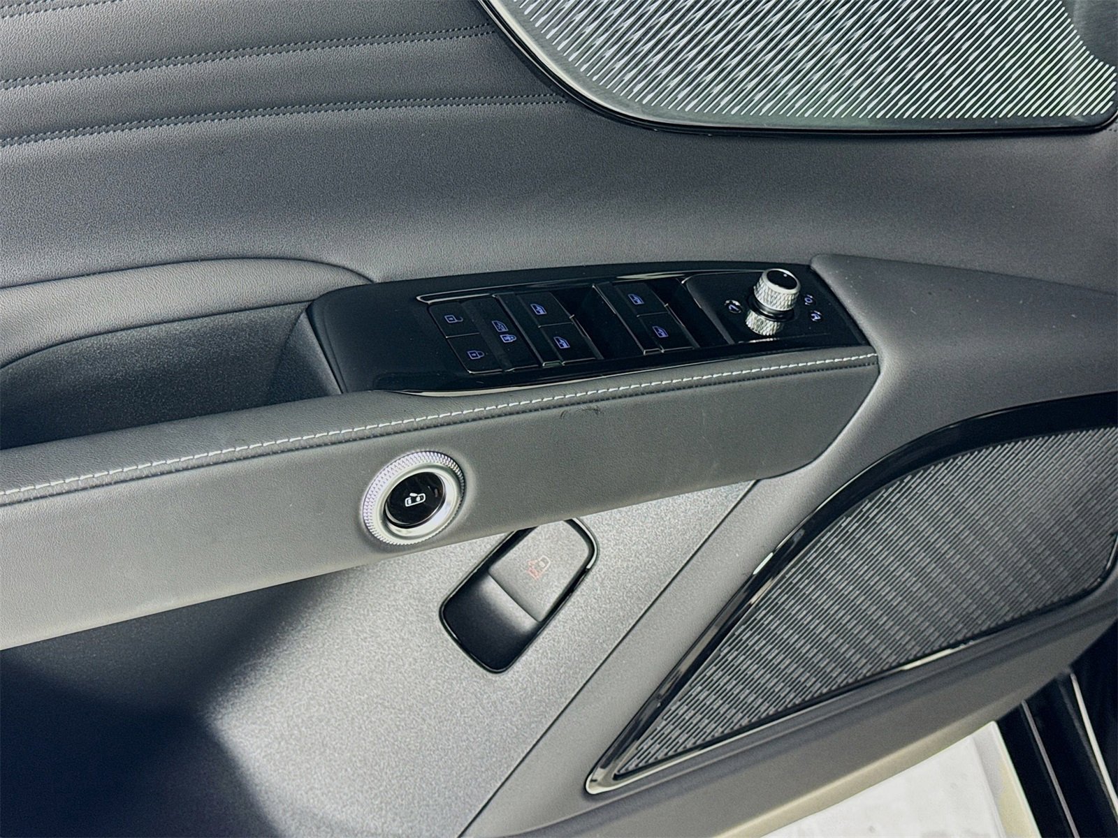 New 2025 Maserati Grecale GT image 17