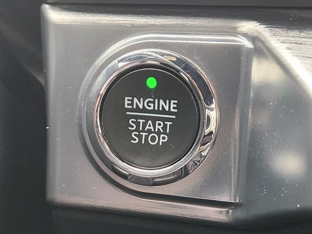 Used 2023 Ford F150 Lariat AWD/4WD image 18