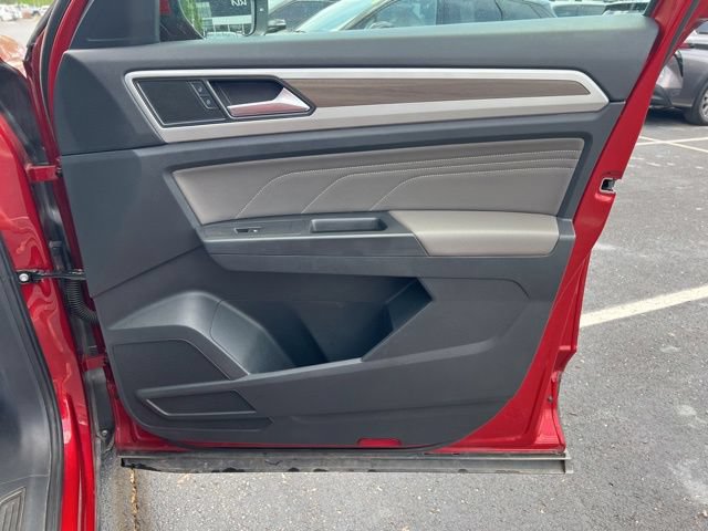 Used 2023 Volkswagen Atlas SEL AWD/4WD image 38