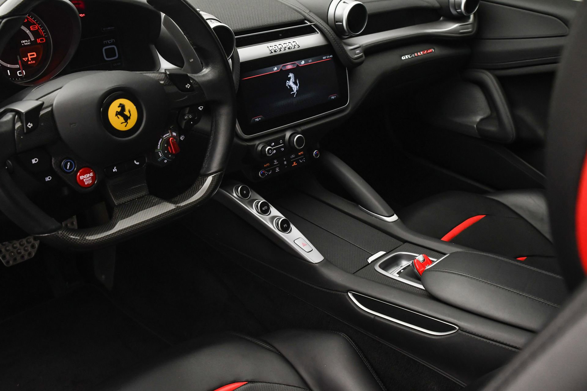 Used 2018 Ferrari GTC4Lusso T image 45