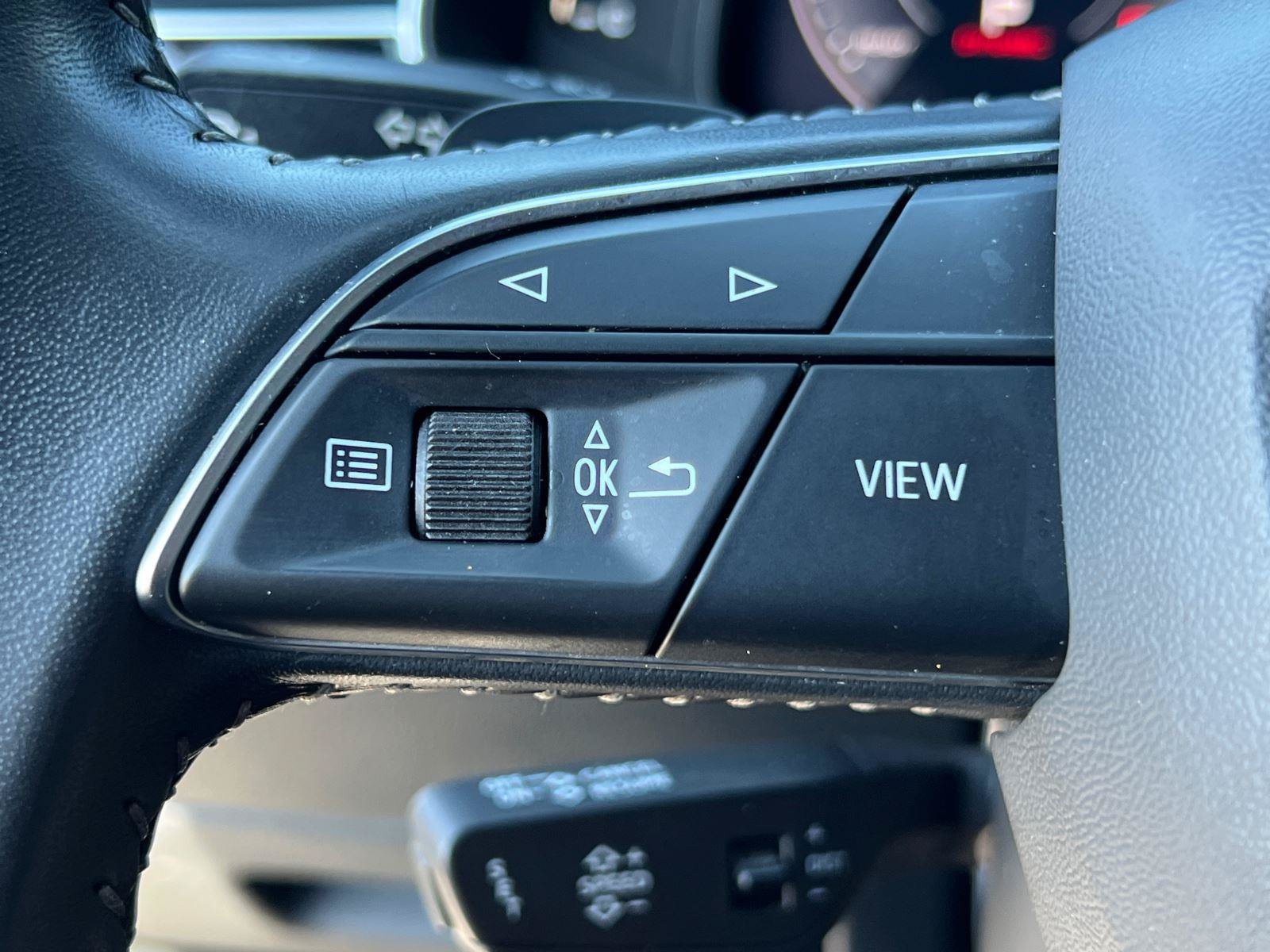 Used 2019 Audi Q8 Premium Plus AWD/4WD image 25