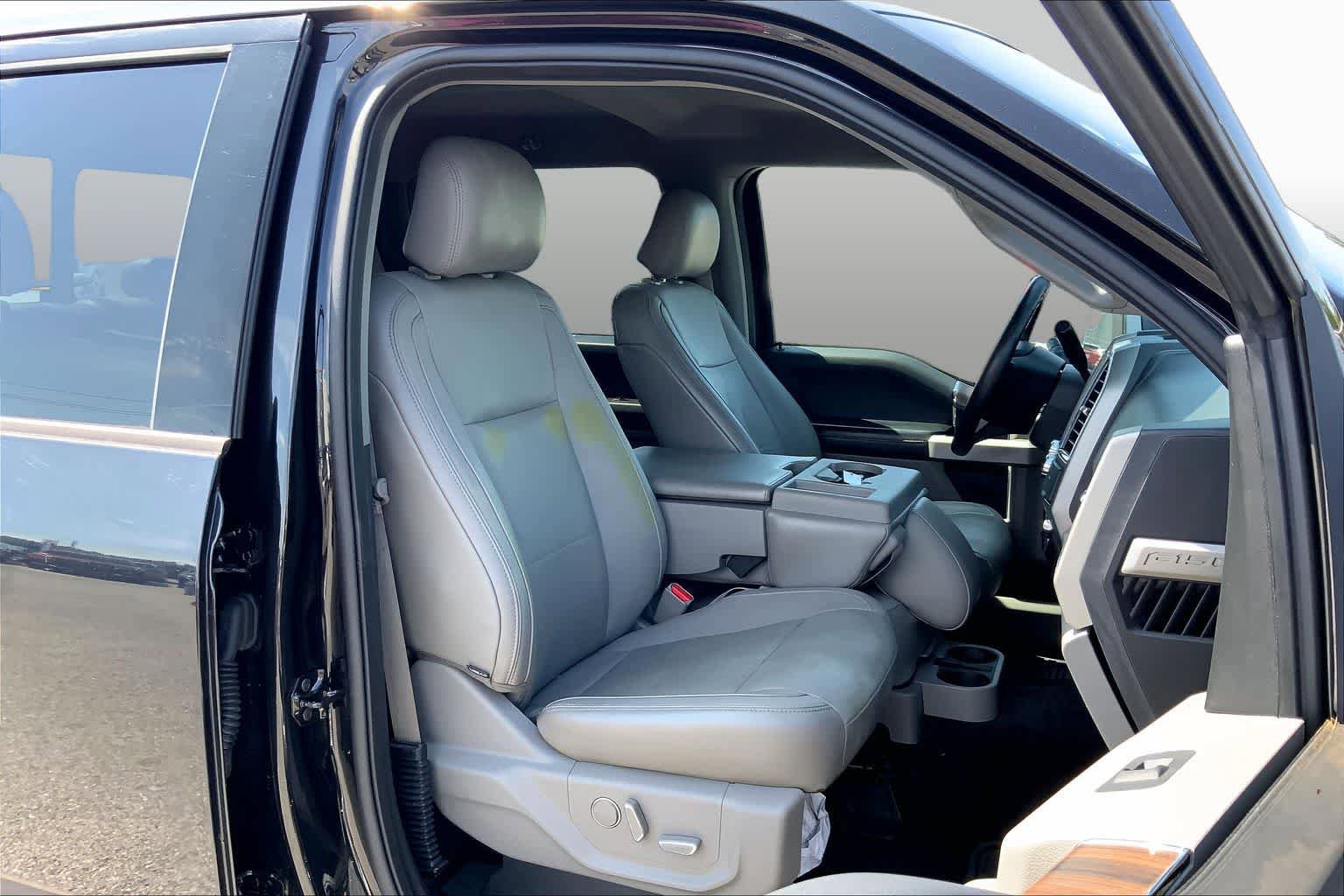 Used 2015 Ford F150 Lariat w/ Trailer Tow Package RWD image 8