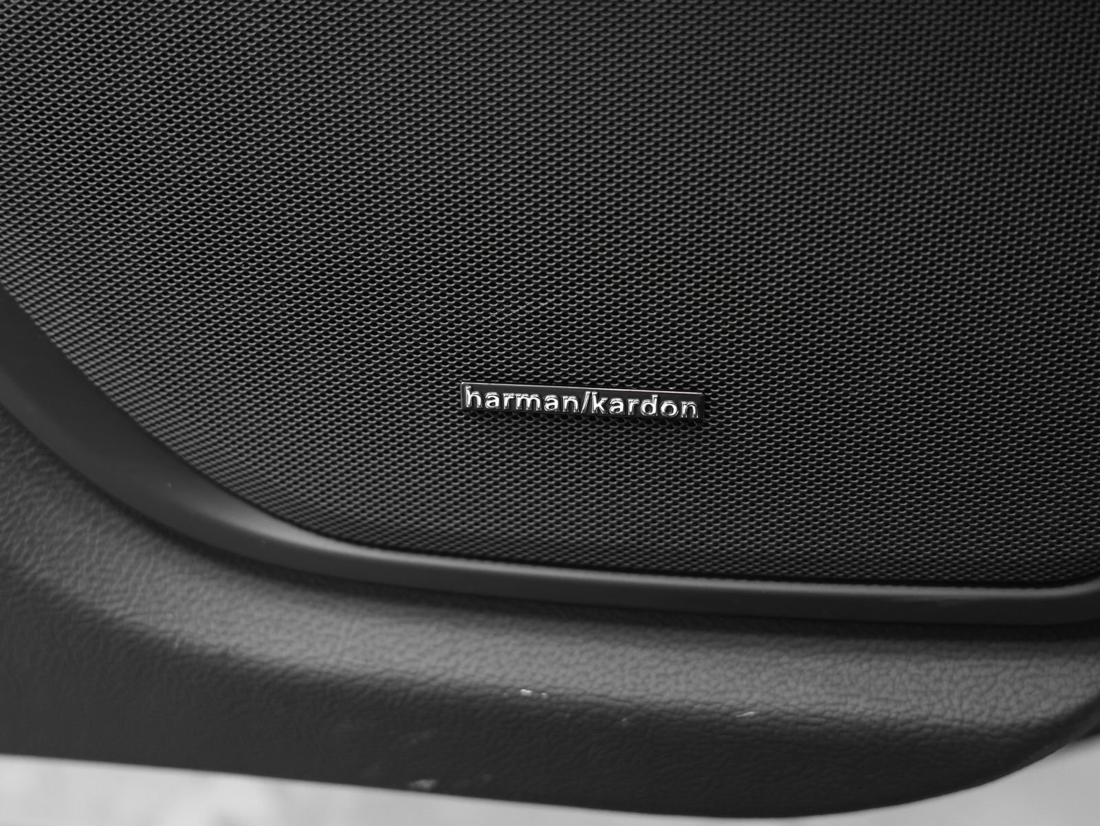 Used 2023 Maserati Quattroporte Modena RWD image 51