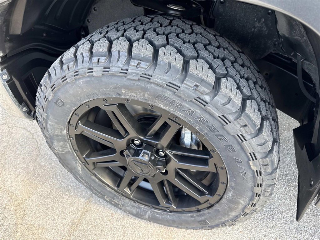 Used 2018 Toyota Tundra SR5 image 30