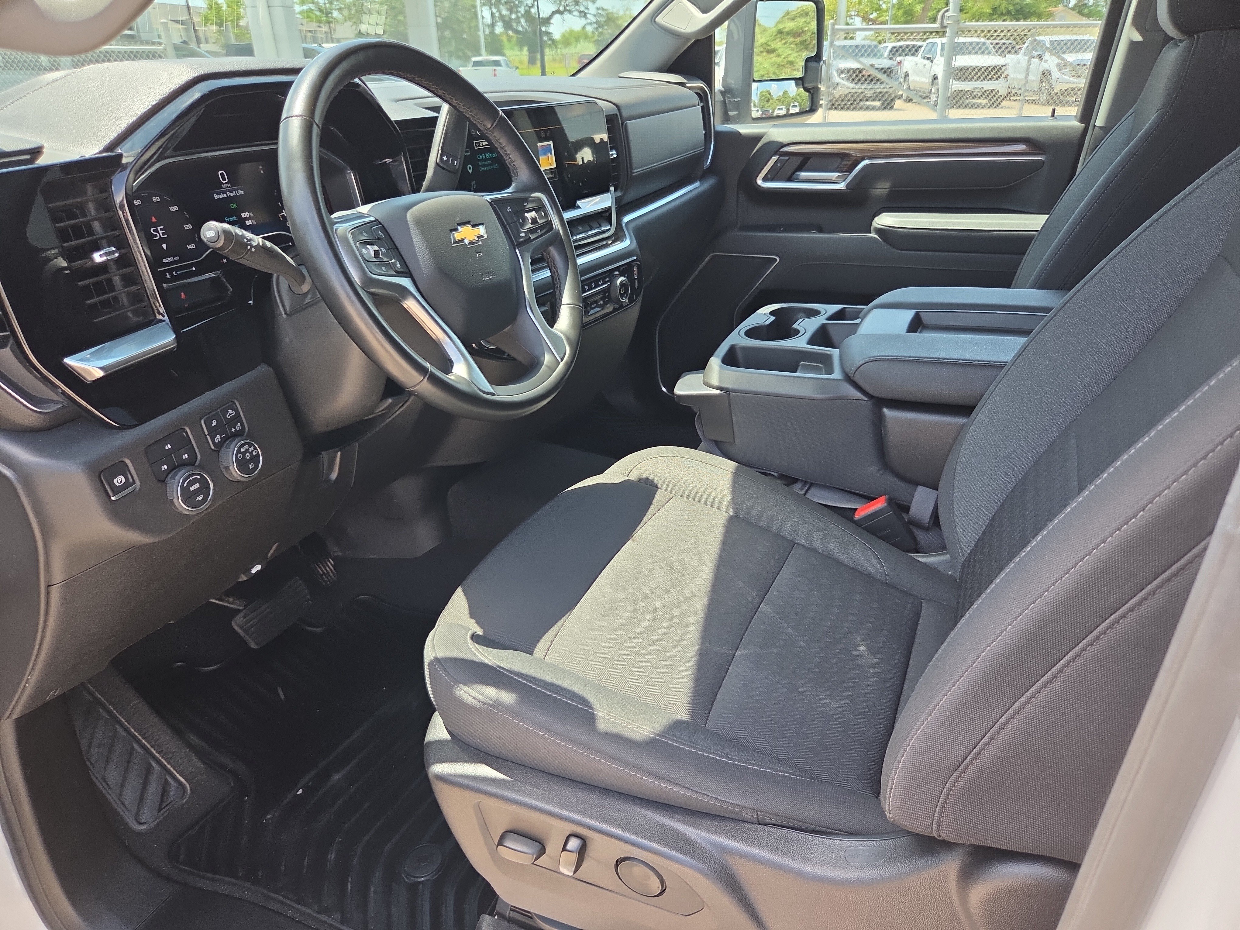 Used 2025 Chevrolet Silverado 2500 LT w/ Safety Package AWD/4WD image 14