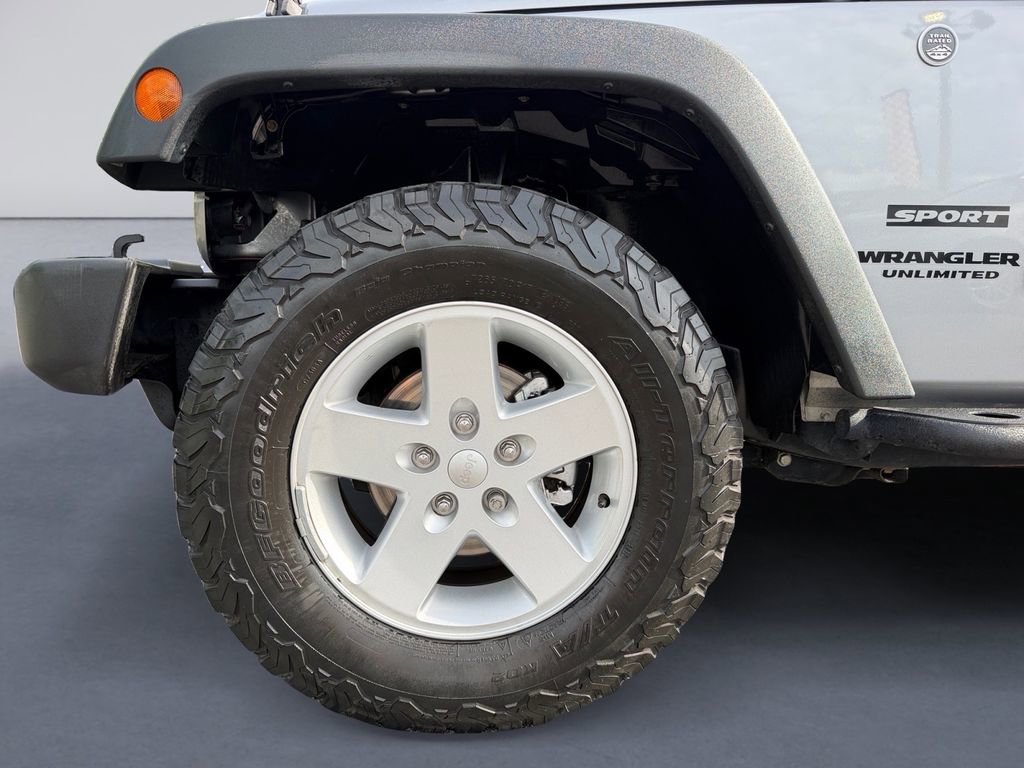 Used 2017 Jeep Wrangler Unlimited Sport w/ Quick Order Package 24S AWD/4WD image 9