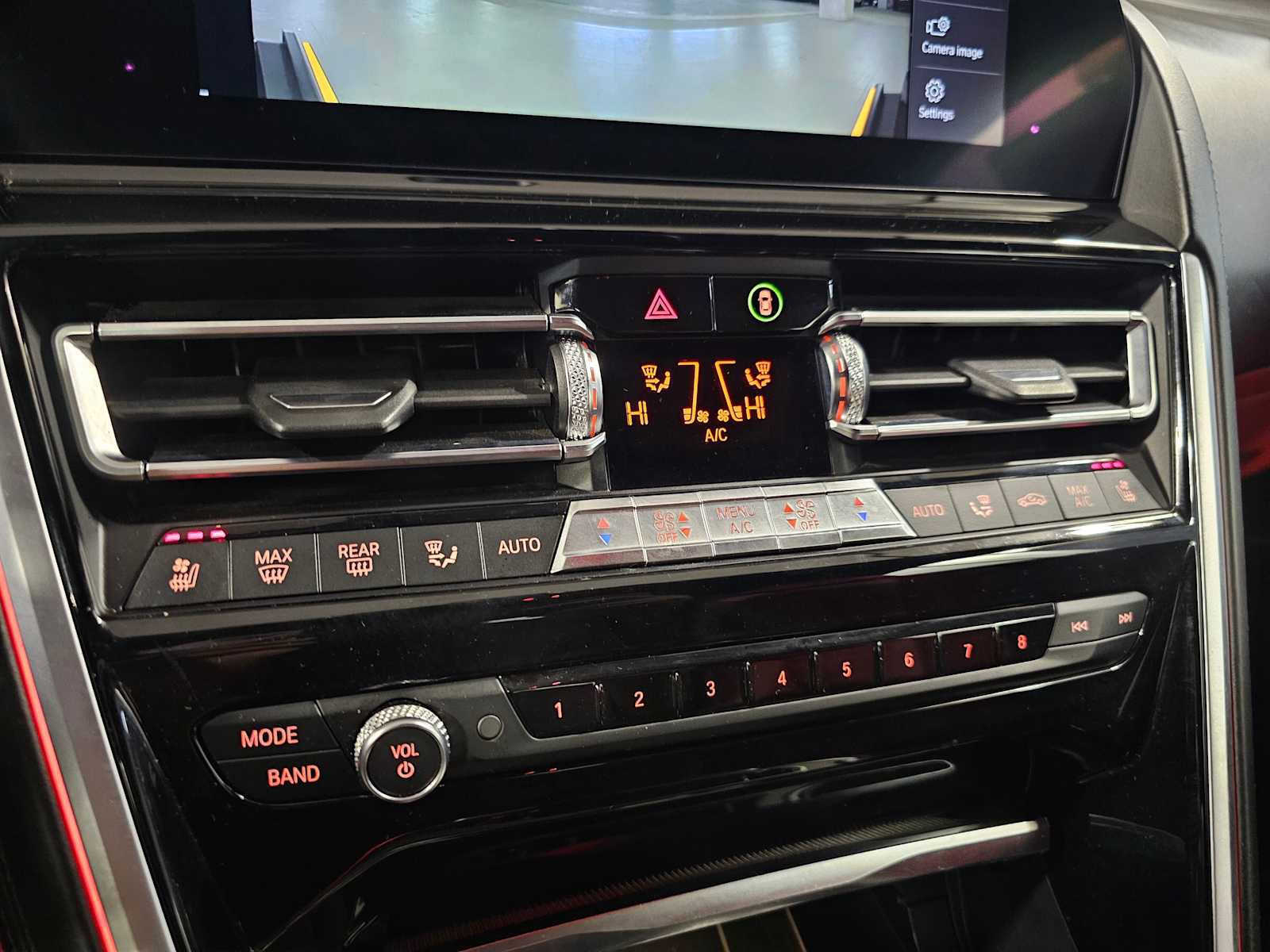 Used 2019 BMW M850i xDrive M850i xDrive w/ M Carbon Exterior Package image 19