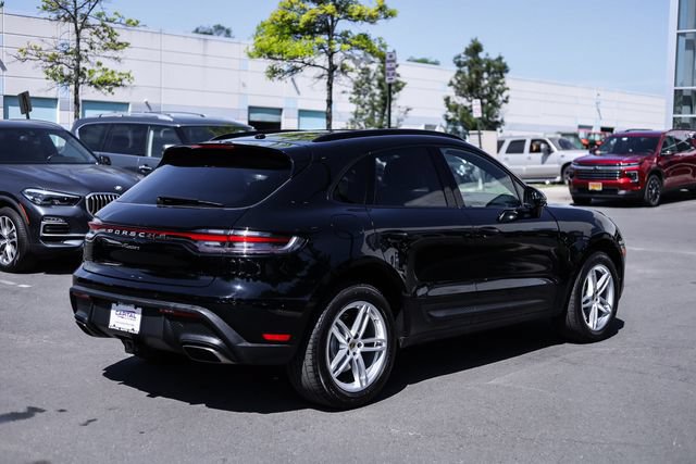 Used 2022 Porsche Macan AWD/4WD image 12