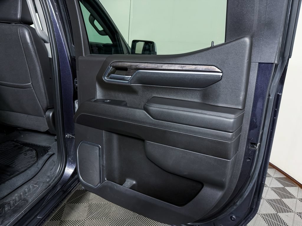 Used 2023 Chevrolet Silverado 1500 LTZ AWD/4WD image 50