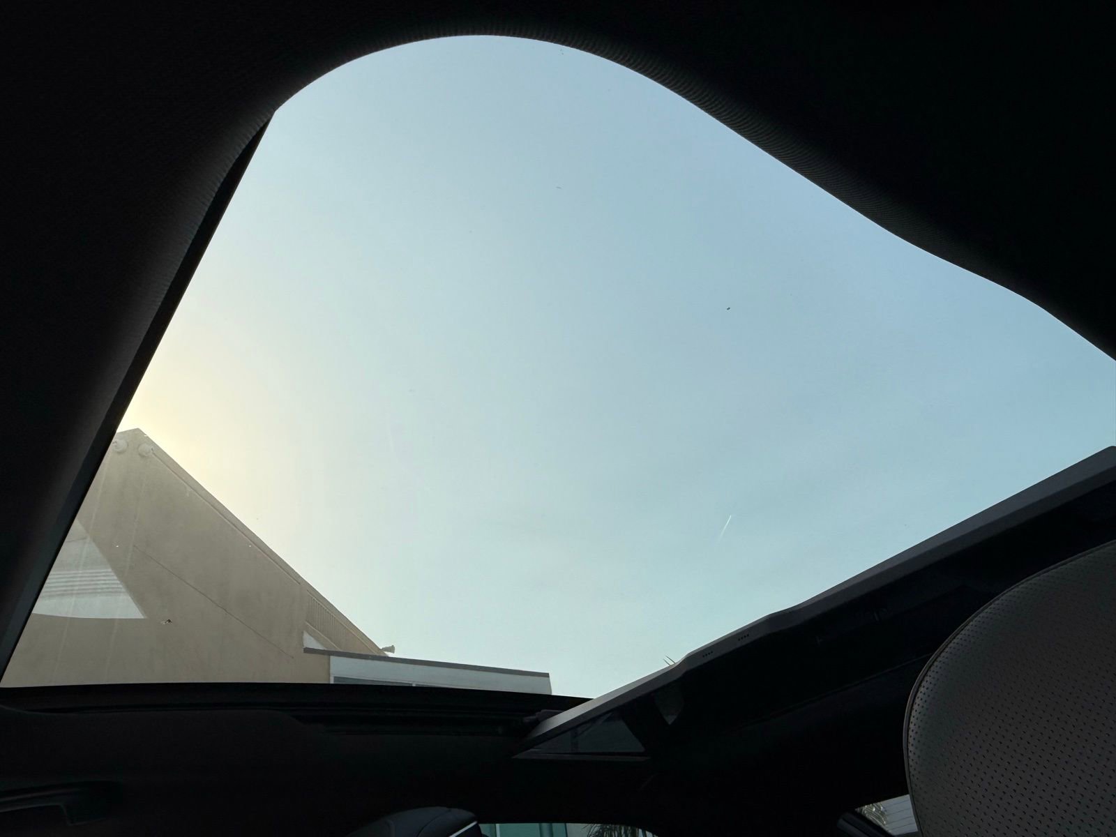 Certified 2024 BMW 740i w/ M Sport Professional Package image 23