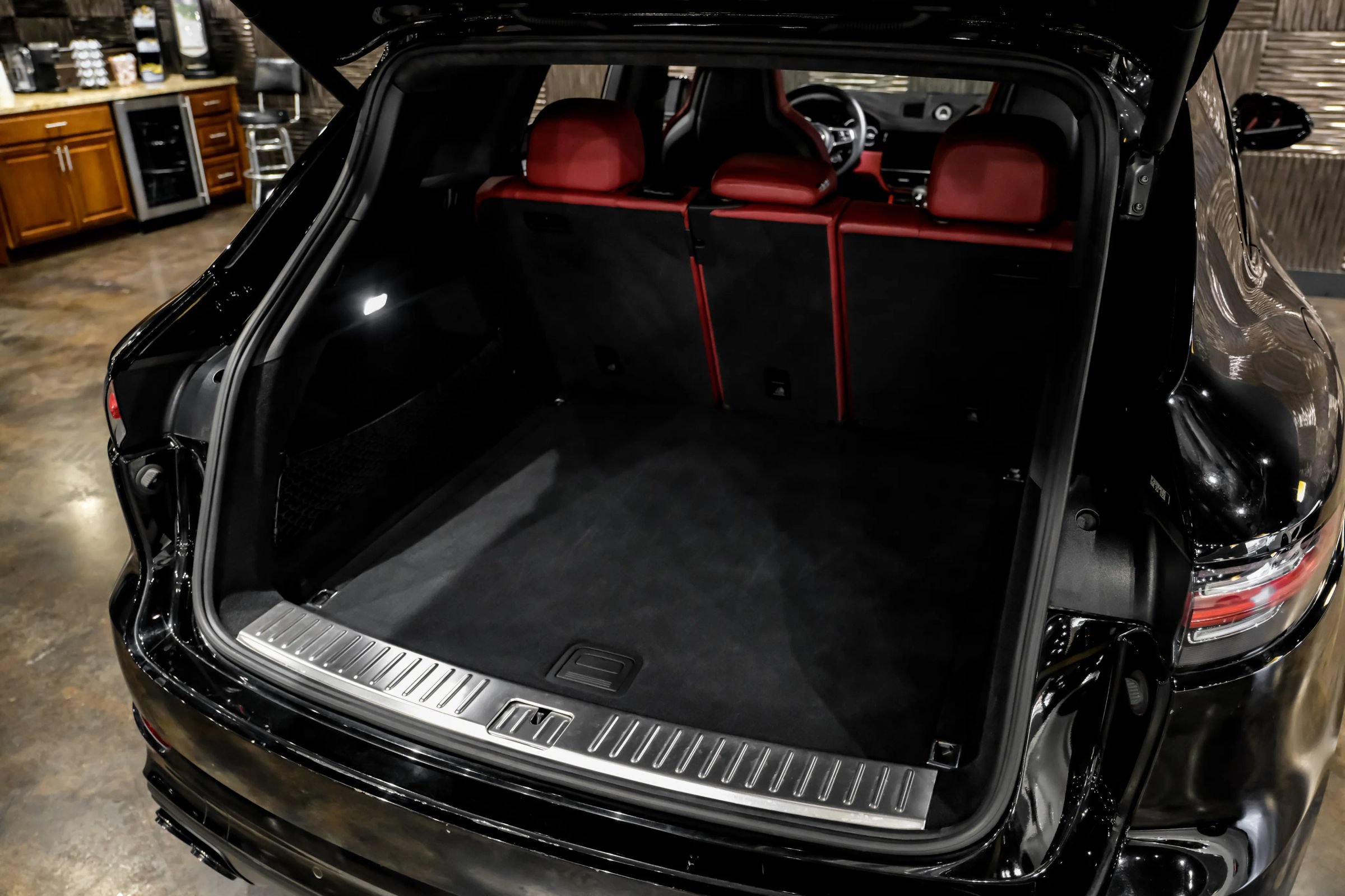 Used 2019 Porsche Cayenne S AWD/4WD image 42