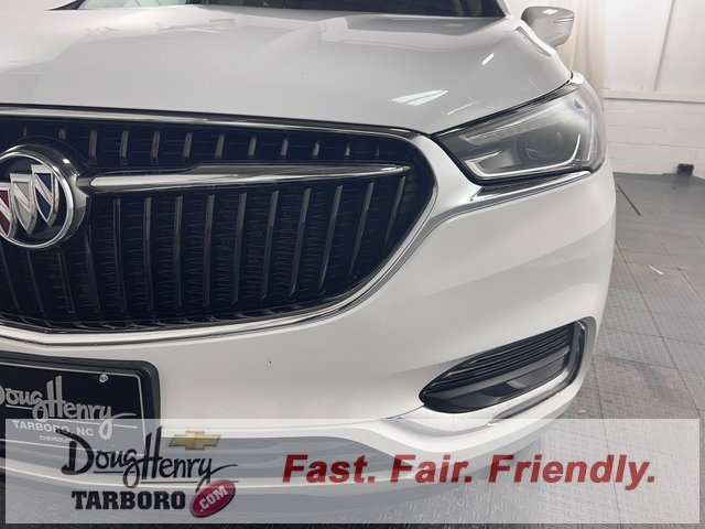 Used 2020 Buick Enclave Essence image 12