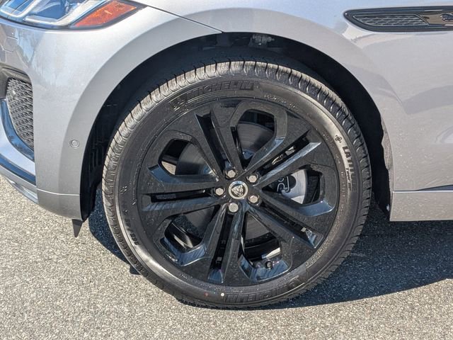 New 2026 Jaguar F-PACE R-Dynamic S image 10