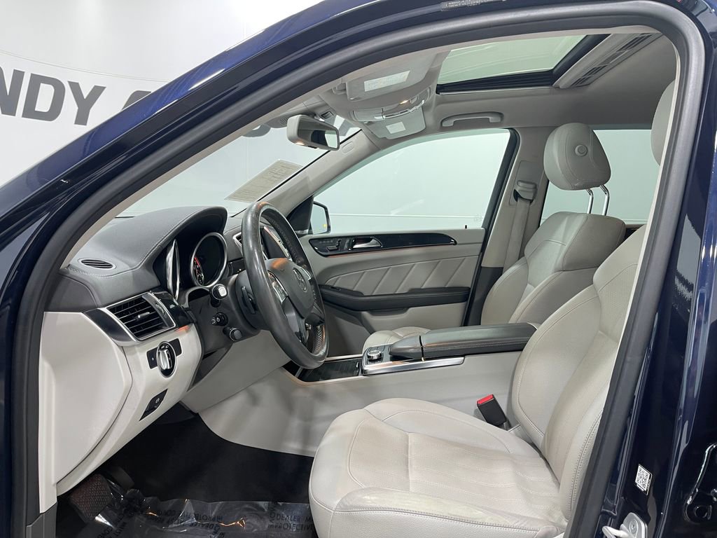 Used 2016 Mercedes-Benz GL 450 4MATIC image 14