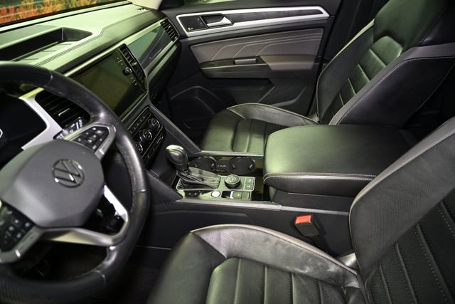 Used 2022 Volkswagen Atlas SEL Premium image 25