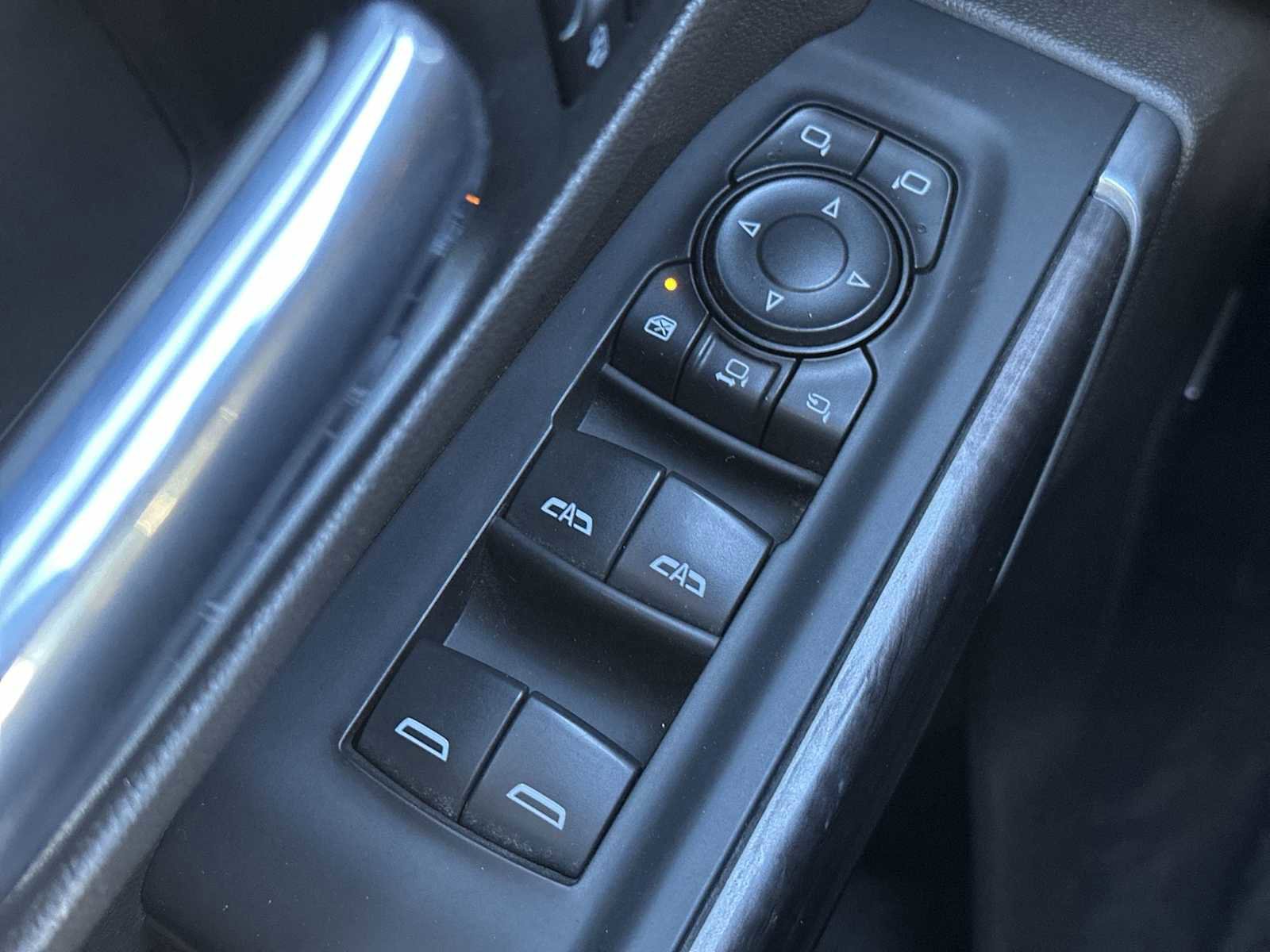 Used 2021 Chevrolet Silverado 3500 LTZ w/ LTZ Convenience Package image 15