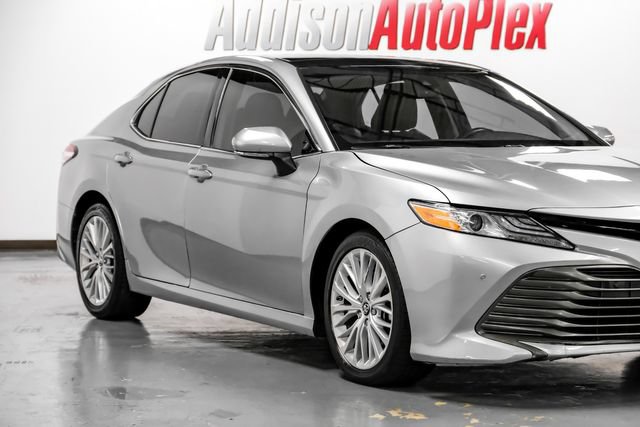 Used 2018 Toyota Camry XLE FWD image 6