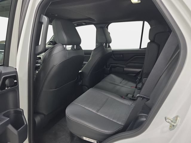 Certified 2025 Toyota 4Runner TRD Off-Road Premium w/ Tow Technology Package AWD/4WD image 10