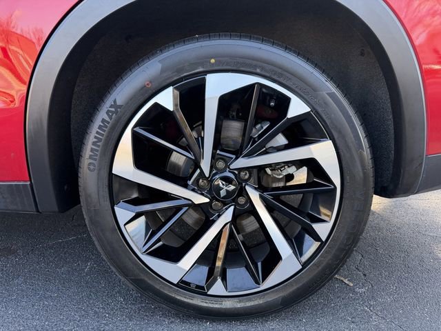 Used 2023 Mitsubishi Outlander SE image 40