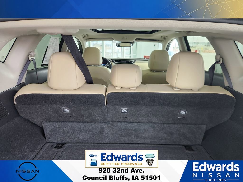 Used 2021 Nissan Murano SL w/ SL Moonroof Package AWD/4WD image 16