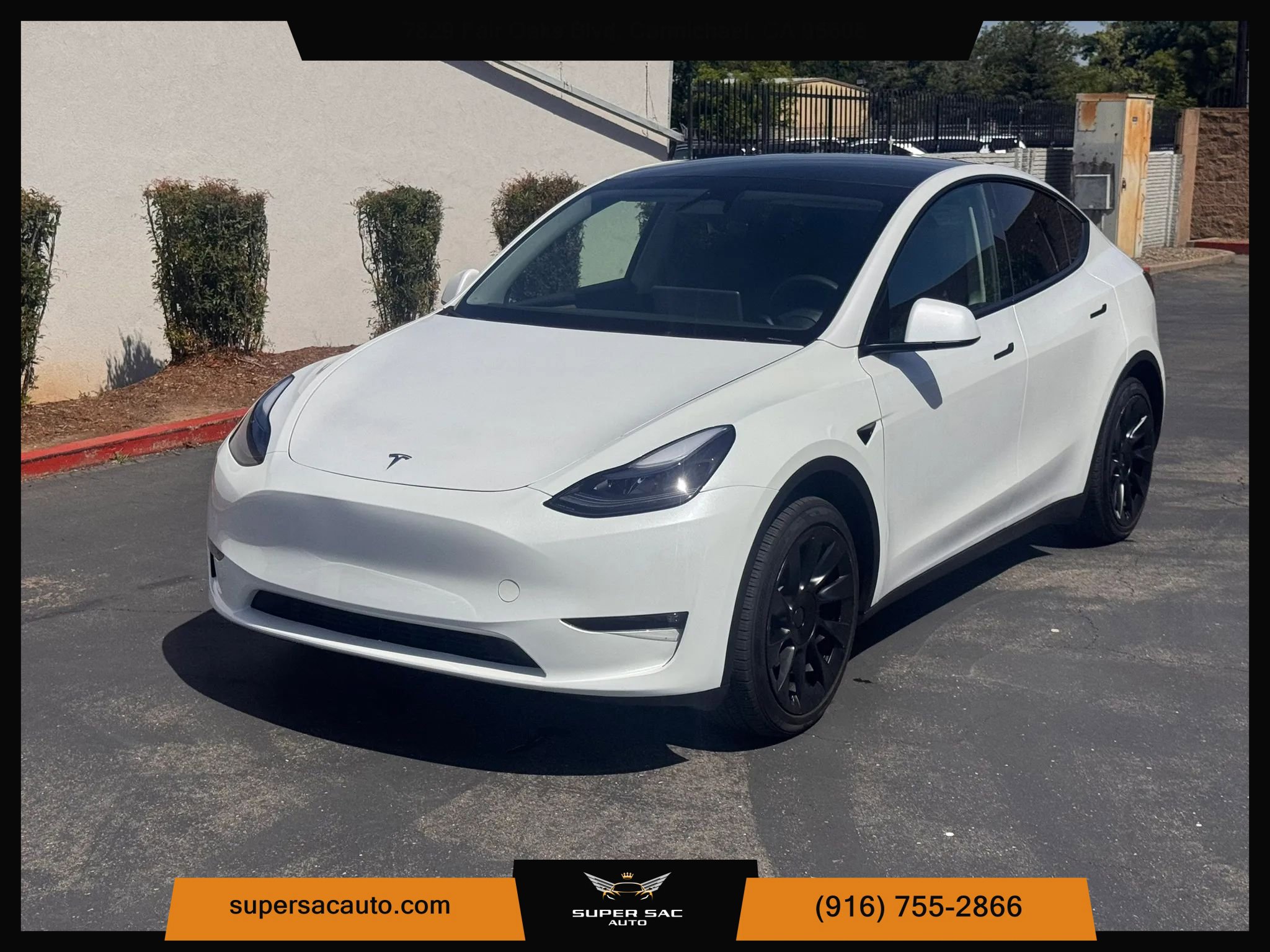 Used 2024 Tesla Model Y Long Range AWD/4WD image 1